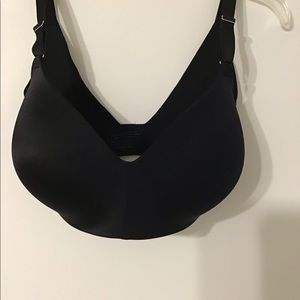 Soma vanishing back wireless bra 38D